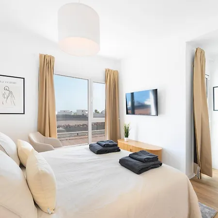 Desi Relaxing With Private Pool *