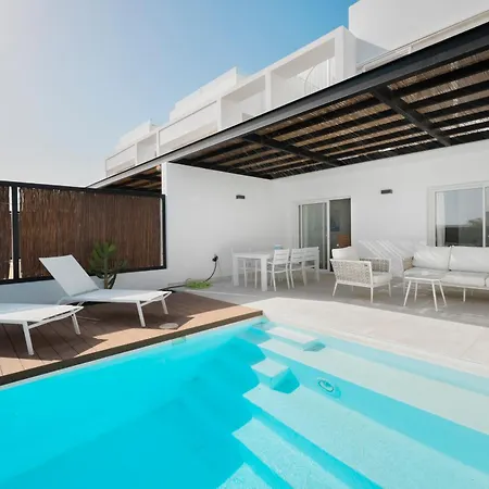 Casa Desi Relaxing House In Lanzarote With Pool