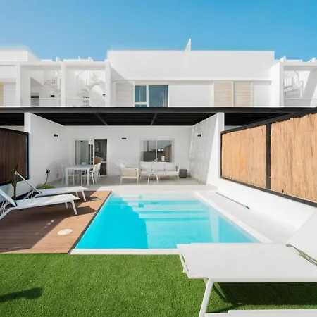 Desi Relaxing With Private Pool * Playa Blanca (Lanzarote)