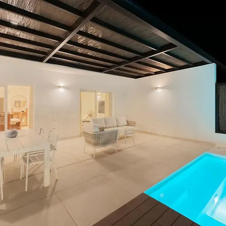 Alpstuga Casa Desi Relaxing House In Lanzarote With Pool