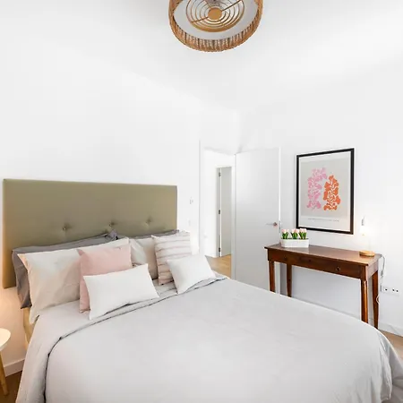 Desi Relaxing With Private Pool Villa